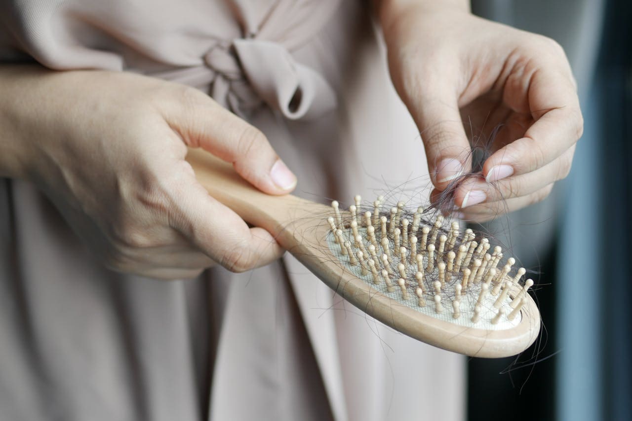 Trattamento online per la caduta dei capelli nelle donne